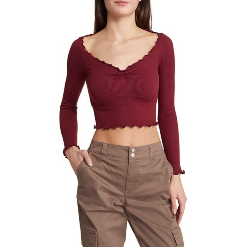 BDG Urban Outfitters Women's Elsie Rib Long Sleeve Crop Top in Wine Large